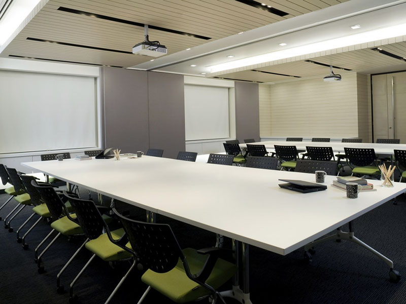 Divisible (multi-functional) meeting spaces 1